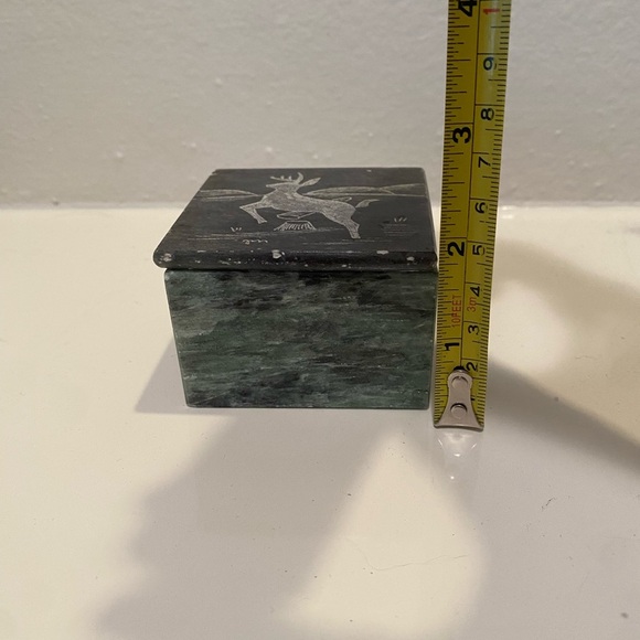 Vintage DIMU Soapstone Antelope Carved Trinket Box - Picture 7 of 8